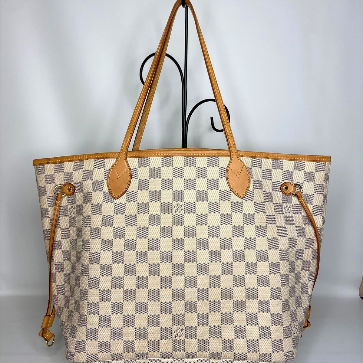 Used Authentic Louis Vuitton Neverfull Azur MM : 🔴2,450AED🔴 Good