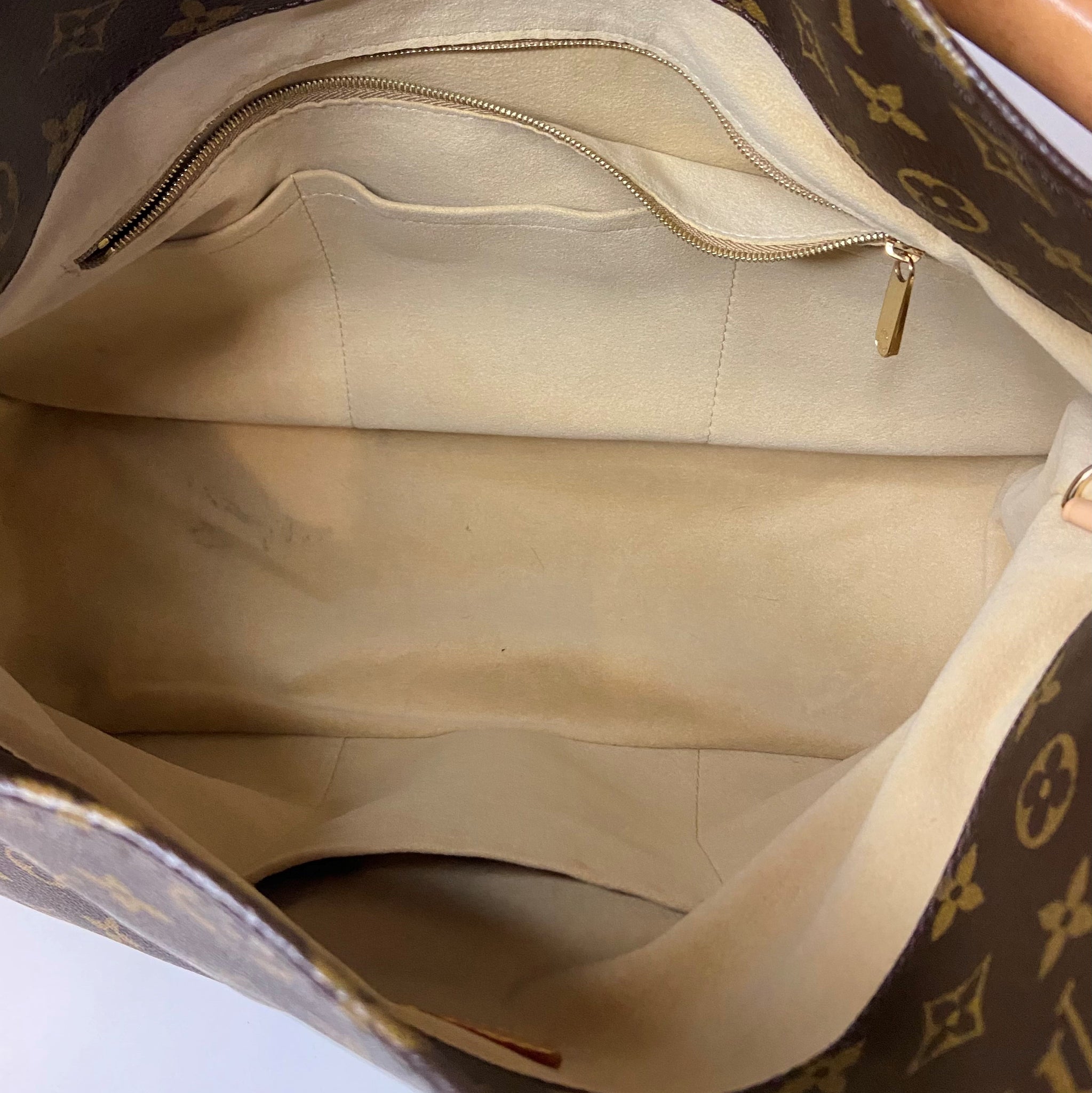 AUTHENTIC Louis Vuitton Artsy Monogram MM PREOWNED (WBA389) – Jj's Closet,  LLC