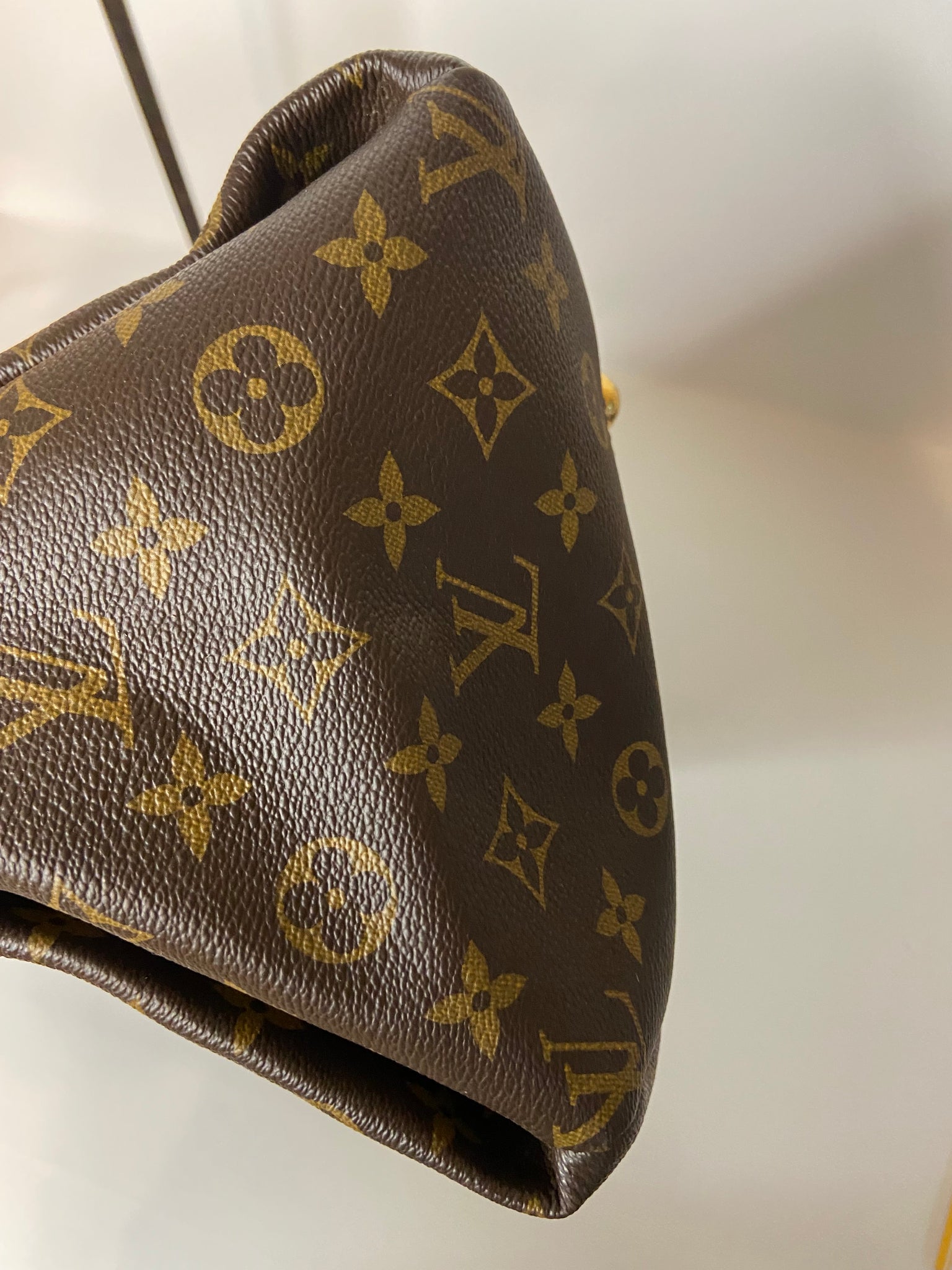 💯😍Authentic DiSCONTINUED Louis Vuitton Artsy MM  Louis vuitton artsy mm, Louis  vuitton artsy, Louis vuitton